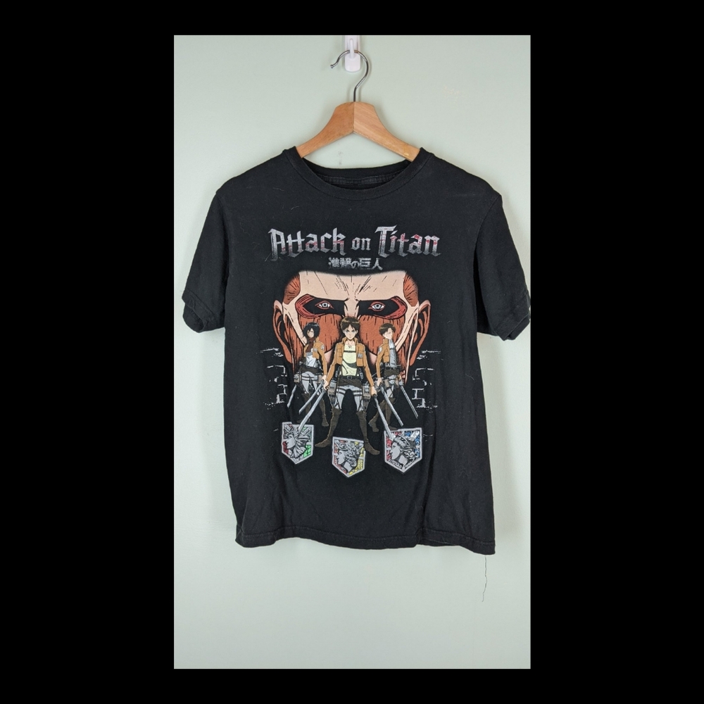 Attack on Titan tee